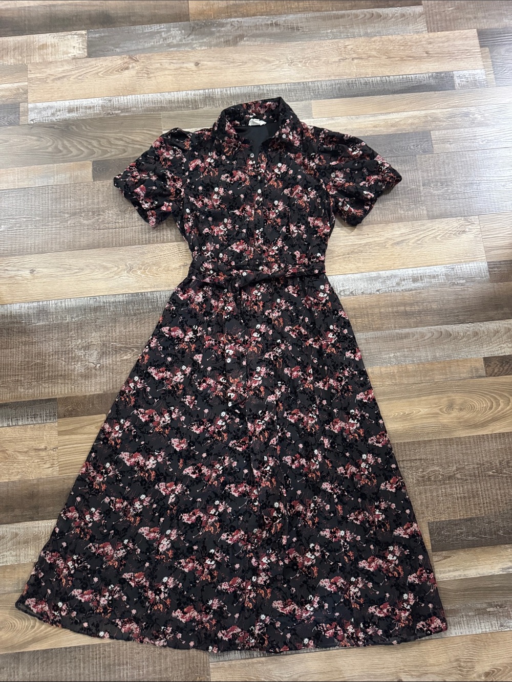 Floral Button-Front Midi Dress in Black and Pink
